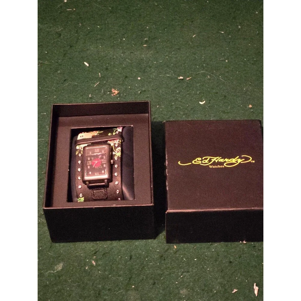 Ed Hardy Skull Leather Band Collection Watch (SG-29)